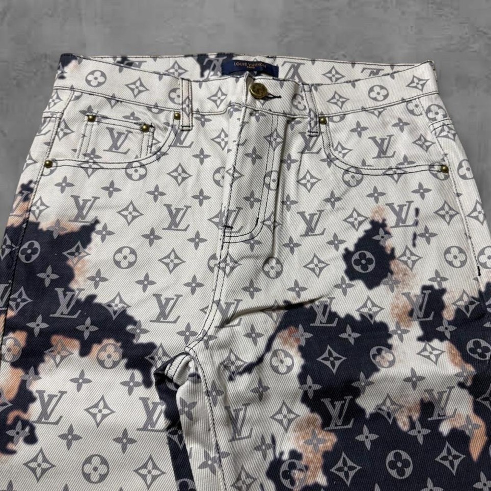 Luxury Baggy Louis Vuitton Monogram Streetwear Burnt Design Jeans - Picture 5 of 8